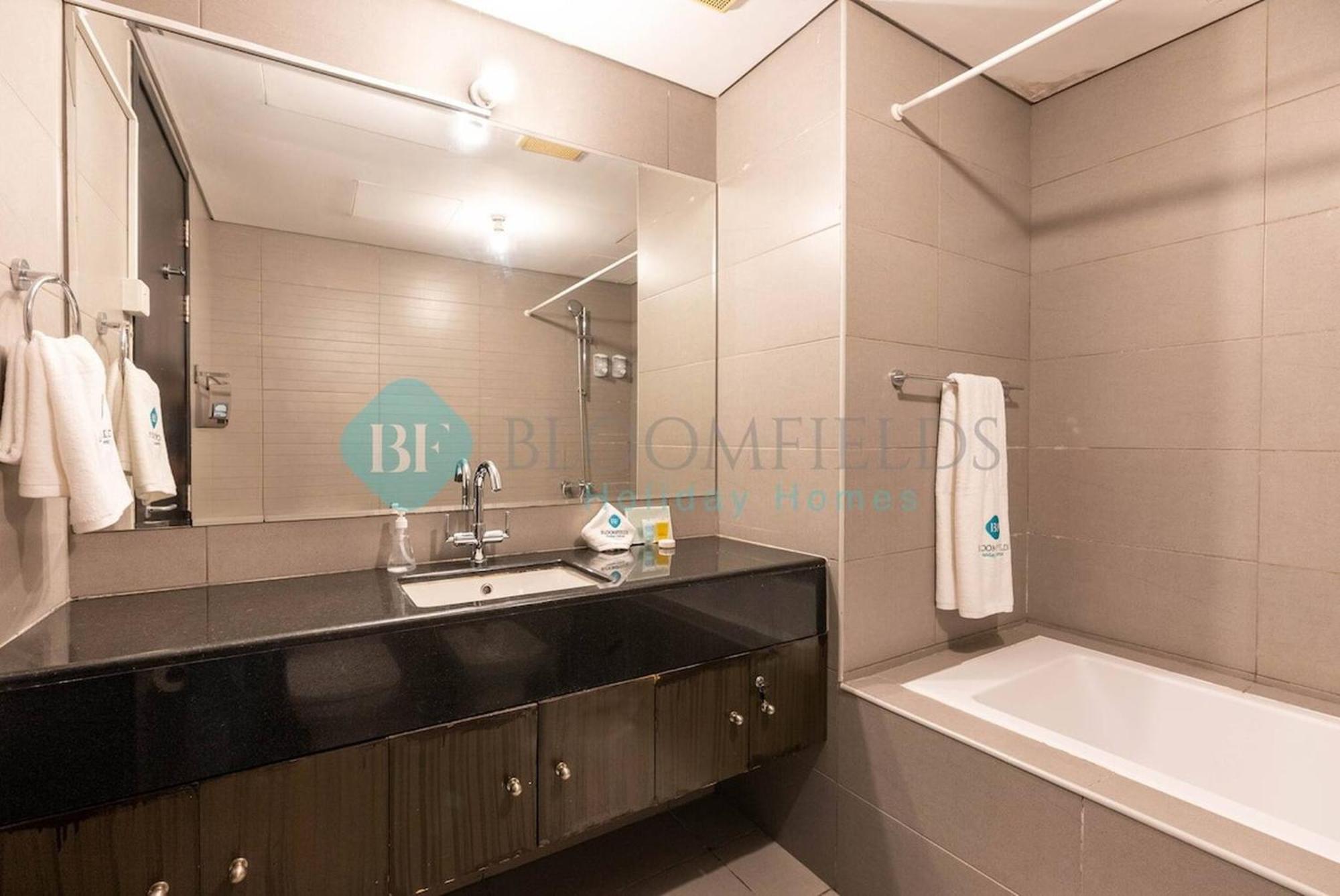 Apartment Bloomfields Pristine 1br In Tala Tower Al Reem